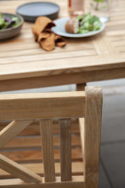 Rosenborg Set - Dreisitzerbank, zwei Stühle & Tisch - Teak