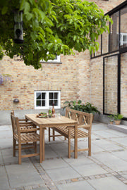 Rosenborg Set - Dreisitzerbank, zwei Stühle & Tisch - Teak