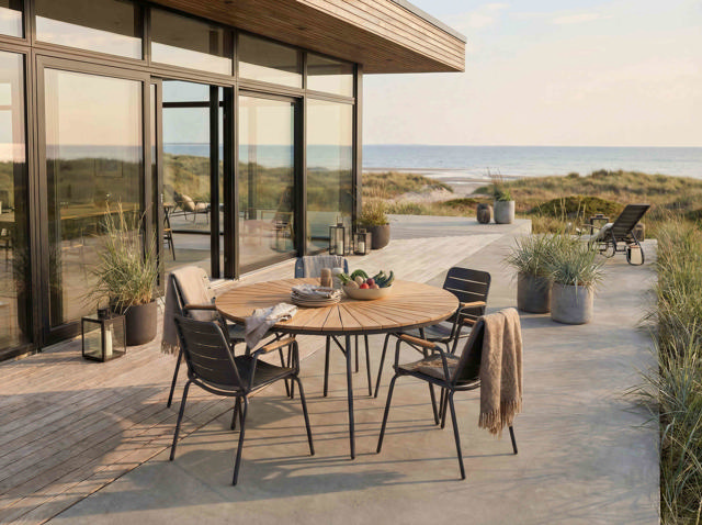 Ellen & Parc Set - Tisch 130 cm & fünf Stühle - Anthrazit